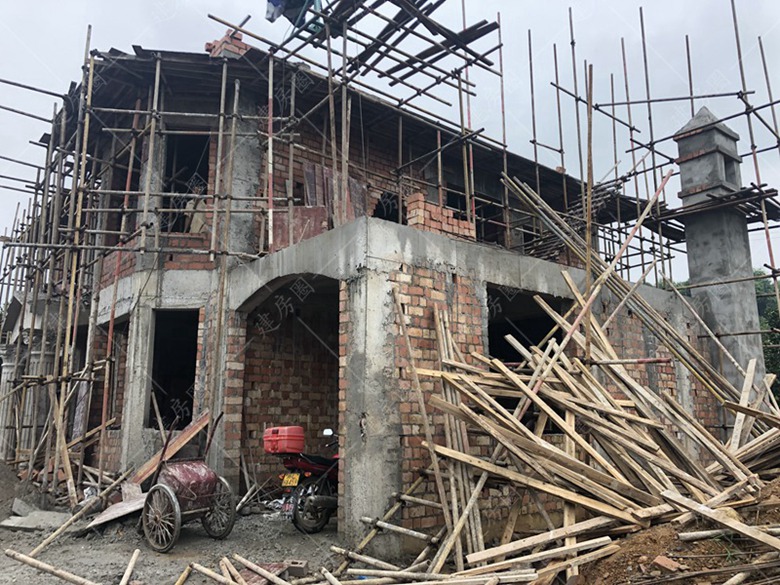 自建房主體施工